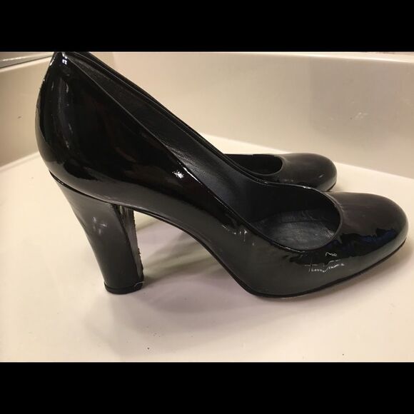 Stuart Weitzman Gorgeous Patent Leather Heels - Picture 3 of 7